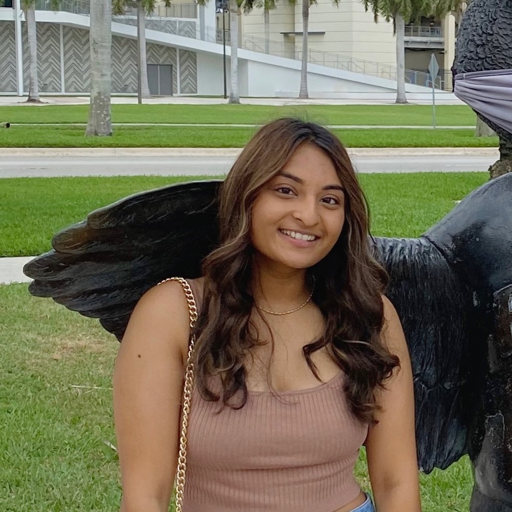Meet your Posher, Nirali